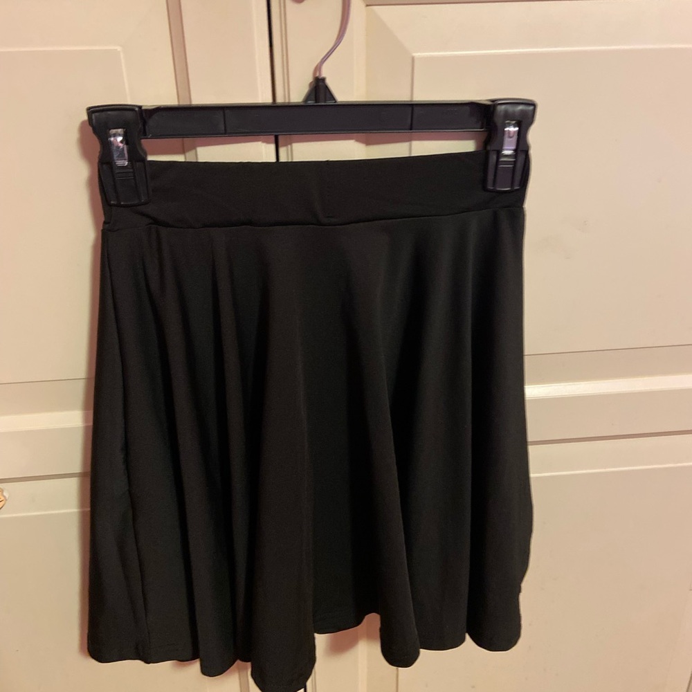 SHEIN Classic Black Skater Skirt